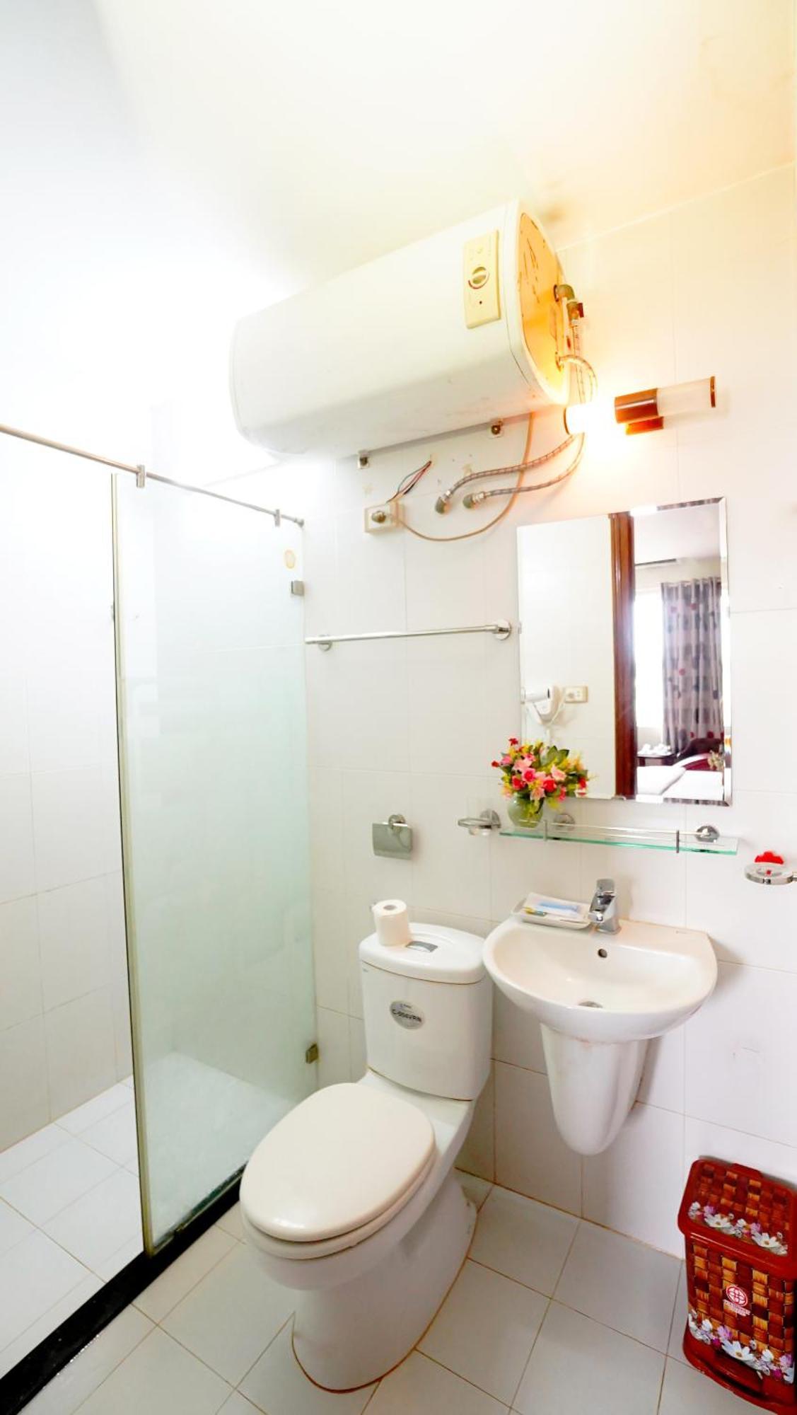 Ho Sen Xanh Hotel Ханой Экстерьер фото