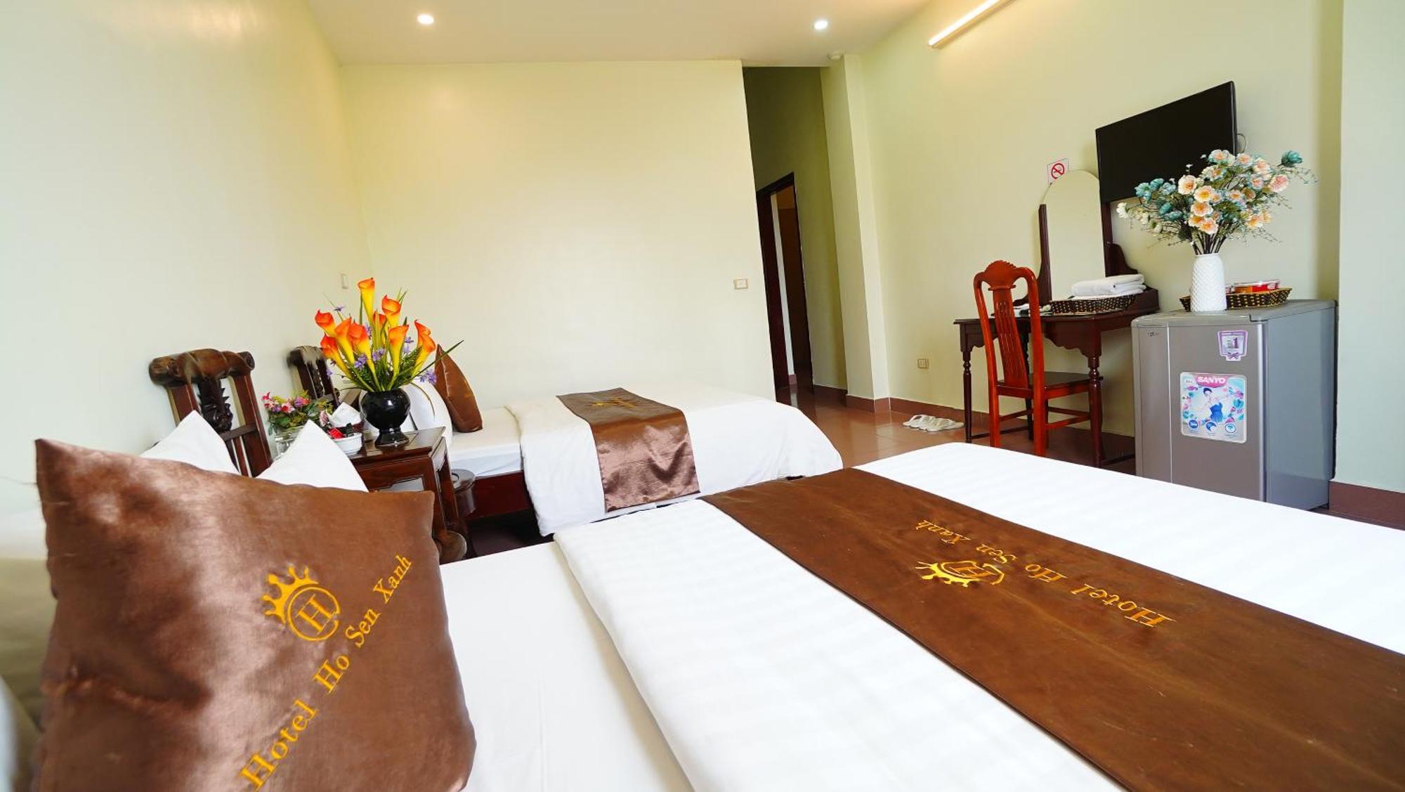 Ho Sen Xanh Hotel Ханой Экстерьер фото